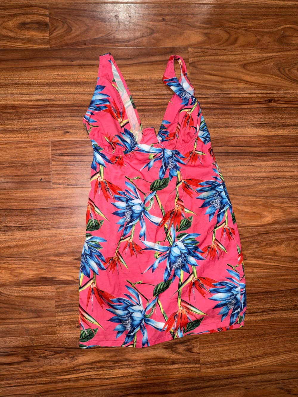 prettylittlething plt hot pink floral mini bodycon dress medium